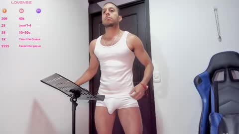 Snapshot of lelouch_master chatting on 10-11-25, 11:42 hi im lelo... nice to meet you I appreciate your thumbs up It is very important and you would help me a lot online show from 10-11-25, 11:42