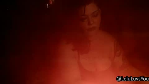 Lelu Fallas online show from 04-17-26, 06:16