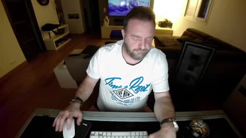 Ange online show from 01-01-25, 01:04