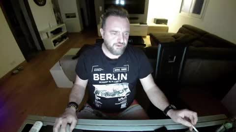 Ange online show from 01-17-25, 06:36