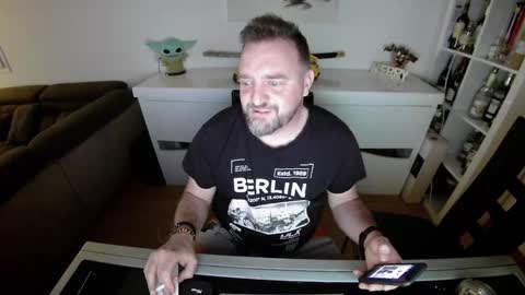 Ange online show from 01-31-25, 02:15