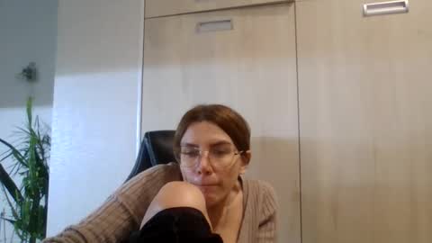 lena6122000 online show from 10-16-25, 08:32