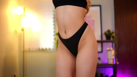Lena Laurent online show from 05-13-26, 11:18