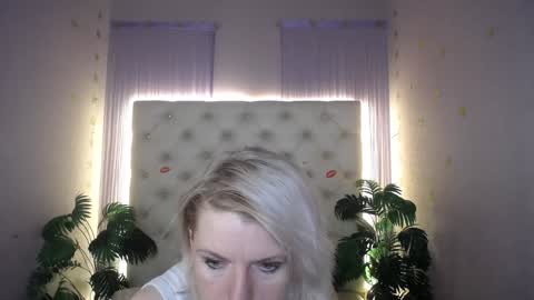Lena online show from 01-09-25, 09:27