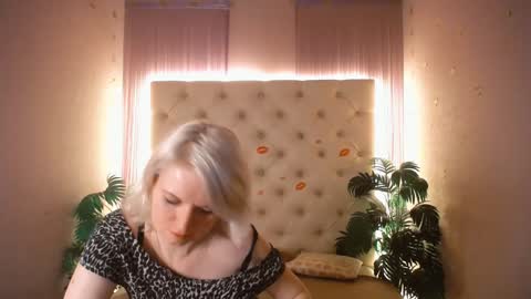 Lena online show from 01-30-25, 02:15