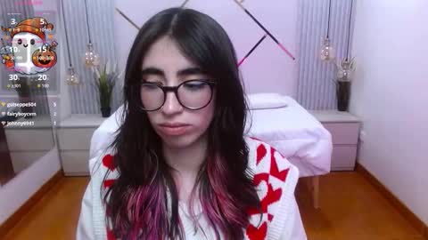 Snapshot of lena_roses chatting on 10-17-25, 08:11 Lena online show from 10-17-25, 08:11