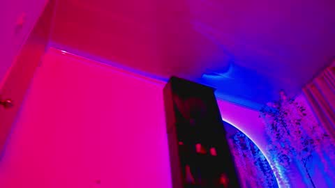 Snapshot of lenasweetx chatting on 02-22-25, 04:07 Lenna Kang online show from 02-22-25, 04:07