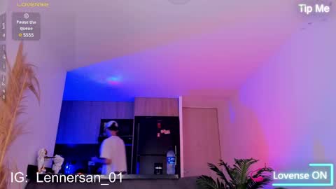 Snapshot of lennercollins_ chatting on 02-11-25, 10:39 Lenner INDEPENDENT MODEL online show from 02-11-25, 10:39