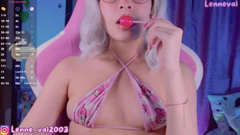 Snapshot of lenneval chatting on 11-07-25, 03:28 Val online show from 11-07-25, 03:28