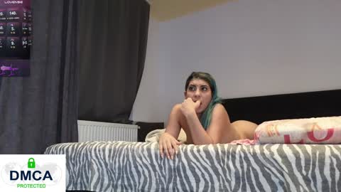 Snapshot of lenoreandjasonsroom chatting on 03-08-25, 04:39 Lenore blonde hair 30yrs Melissa red hair 23 yrs and Jason online show from 03-08-25, 04:39