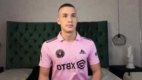 Snapshot of leo_delvey chatting on 01-23-25, 03:05 leo online show from 01-23-25, 03:05