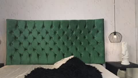 Snapshot of leo_delvey chatting on 02-06-25, 05:57 leo online show from 02-06-25, 05:57