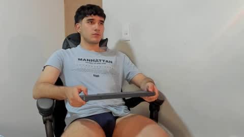 Leo Jones online show from 12-12-24, 01:21