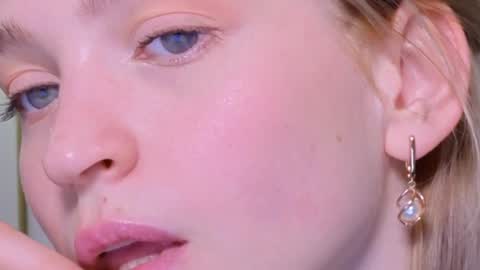 Snapshot of leo_lulu chatting on 12-03-24, 03:33 Ashly online show from 12-03-24, 03:33