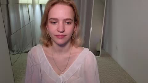 Snapshot of leo_lulu chatting on 12-12-24, 05:37 Ashly online show from 12-12-24, 05:37