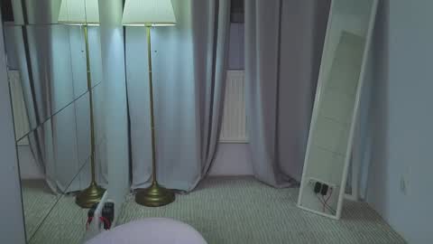 Snapshot of leo_lulu chatting on 01-01-25, 06:27 Ashly online show from 01-01-25, 06:27