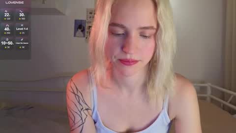 Snapshot of leo_lulu chatting on 12-05-25, 04:36 Ashly online show from 12-05-25, 04:36