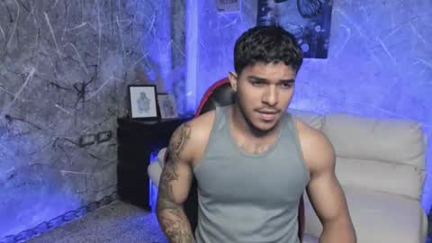 Leo independent model online show from 10-20-25, 11:27