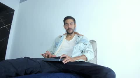 Snapshot of leo_vesper chatting on 04-09-26, 11:48 leo vesper online show from 04-09-26, 11:48