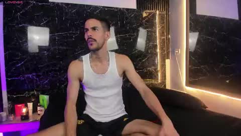 Snapshot of leo_vesper chatting on 06-21-26, 04:48 leo vesper online show from 06-21-26, 04:48