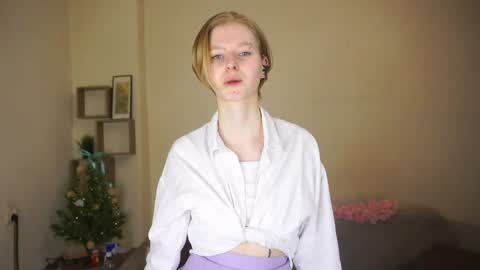 Hello Im Roxy Im just starting my journey here so lets get acquainted online show from 03-24-26, 06:13