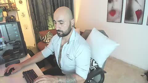 Leon online show from 01-13-25, 08:58