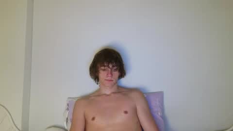 Snapshot of leon_heart666 chatting on 05-01-26, 08:35 Leon online show from 05-01-26, 08:35