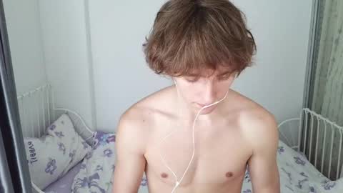 Snapshot of leon_heart666 chatting on 05-03-26, 09:15 Leon online show from 05-03-26, 09:15
