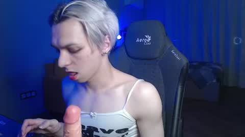 Leon online show from 07-07-26, 07:29