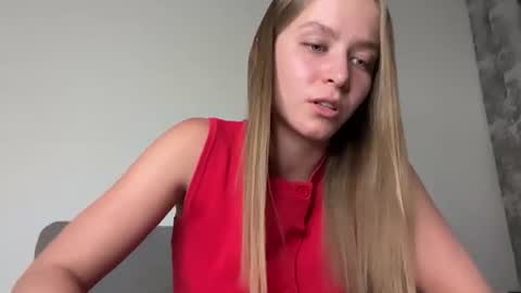 Emma online show from 06-25-26, 01:04