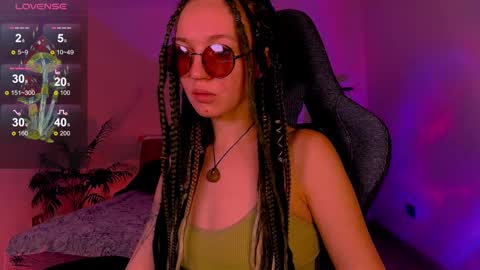 Snapshot of leona_nick chatting on 12-30-24, 05:34 leona online show from 12-30-24, 05:34