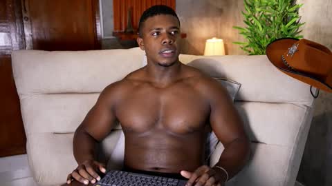 Leandro jones online show from 10-12-25, 11:53