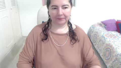 leonela   online show from 05-09-26, 01:44