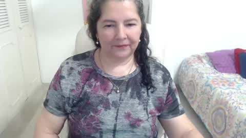 leonela   online show from 05-12-26, 02:41