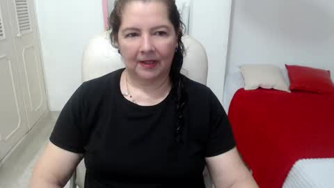 leonela   online show from 06-02-26, 12:23