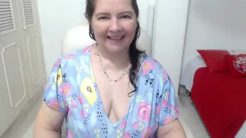 Snapshot of leonela_69 chatting on 06-10-26, 02:23 leonela online show from 06-10-26, 02:23