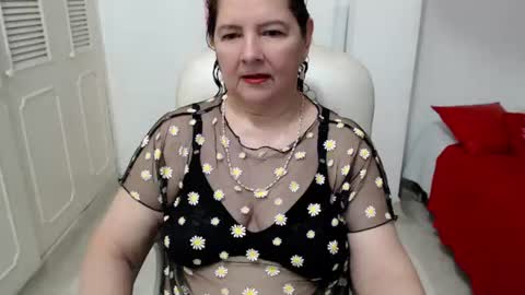 Snapshot of leonela_69 chatting on 06-11-26, 11:47 leonela online show from 06-11-26, 11:47