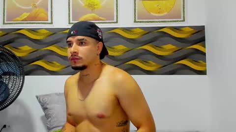 Snapshot of leonhotx chatting on 03-16-26, 12:09 Leon online show from 03-16-26, 12:09