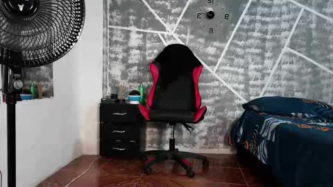 ANDRES online show from 10-05-25, 07:23