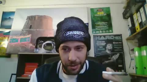 leonidascum online show from 12-22-25, 01:08