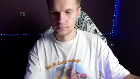 Snapshot of leonnextdoor chatting on 01-04-25, 03:49 Leon online show from 01-04-25, 03:49