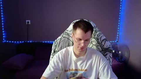 Snapshot of leonnextdoor chatting on 01-09-25, 06:38 Leon online show from 01-09-25, 06:38