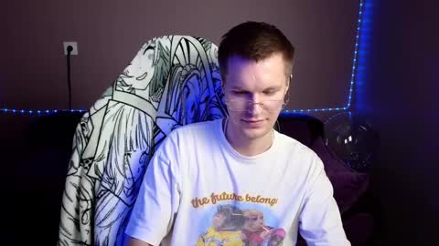 Snapshot of leonnextdoor chatting on 01-09-25, 09:48 Leon online show from 01-09-25, 09:48