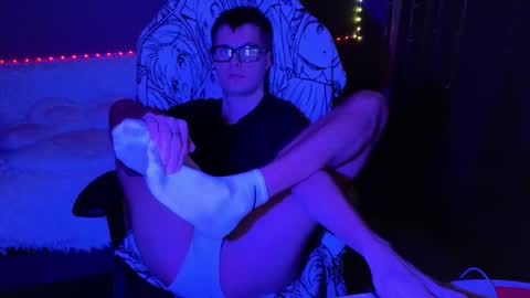 Snapshot of leonnextdoor chatting on 01-13-25, 02:00 Leon online show from 01-13-25, 02:00