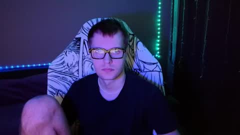 Snapshot of leonnextdoor chatting on 01-17-25, 10:55 Leon online show from 01-17-25, 10:55