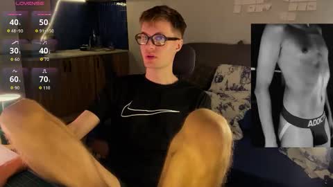 Leon online show from 02-27-26, 05:24