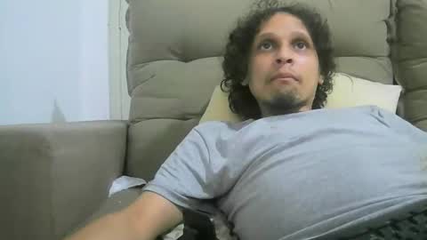 Snapshot of leonnxv chatting on 03-03-25, 11:35 leonnxv online show from 03-03-25, 11:35