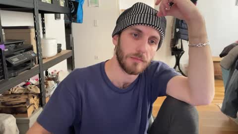 Leon online show from 02-17-25, 02:59