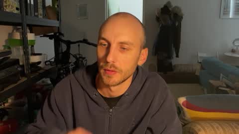 Leon online show from 10-13-25, 12:05