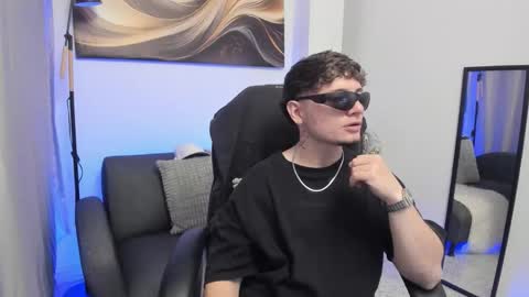 Leo  online show from 01-09-26, 04:15